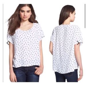 Joie XS cream short sleeve blouse with blue birds